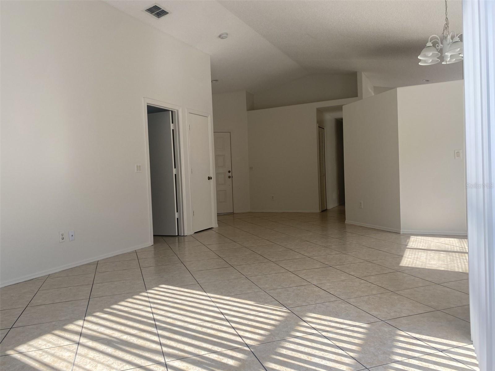 Image 7 of 36 For 13210 Meadowfield Drive