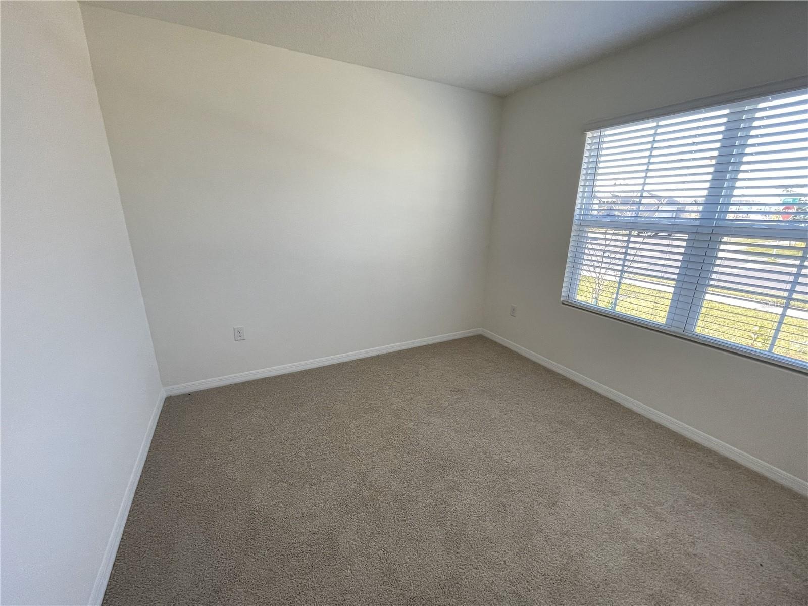 Image 21 of 38 For 5726 Millhouse Way