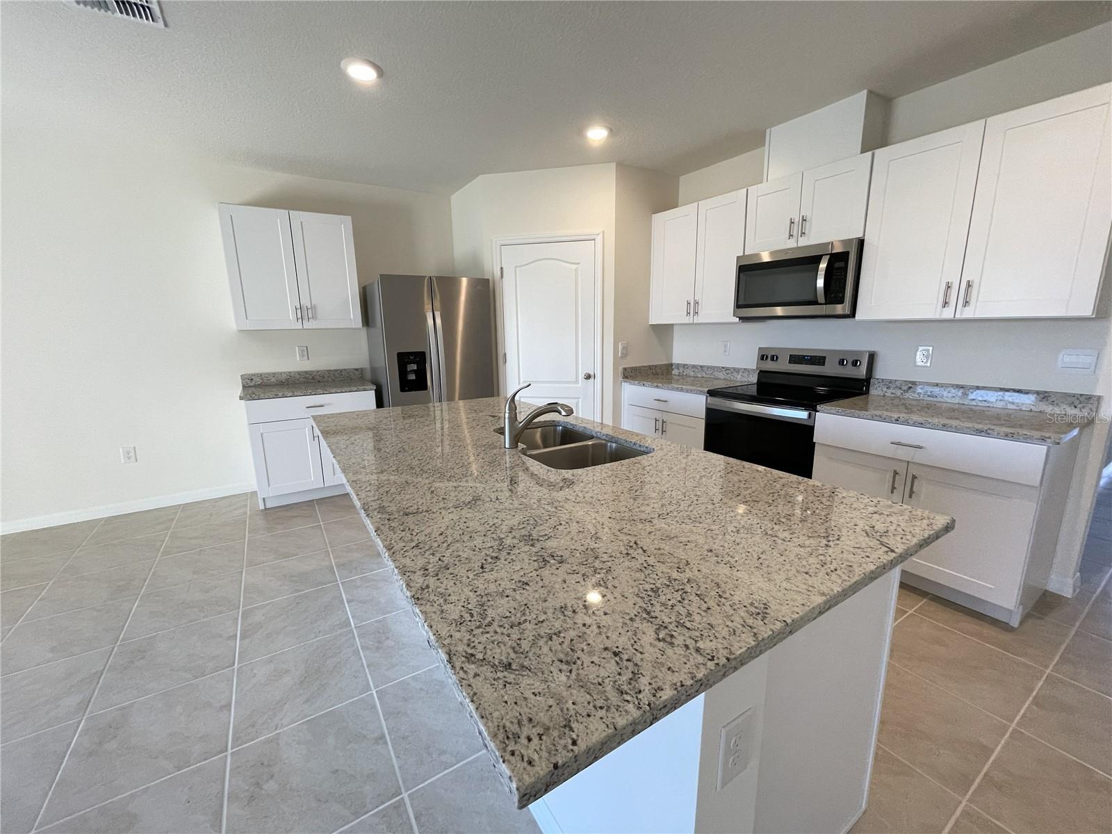 Image 9 of 38 For 5726 Millhouse Way