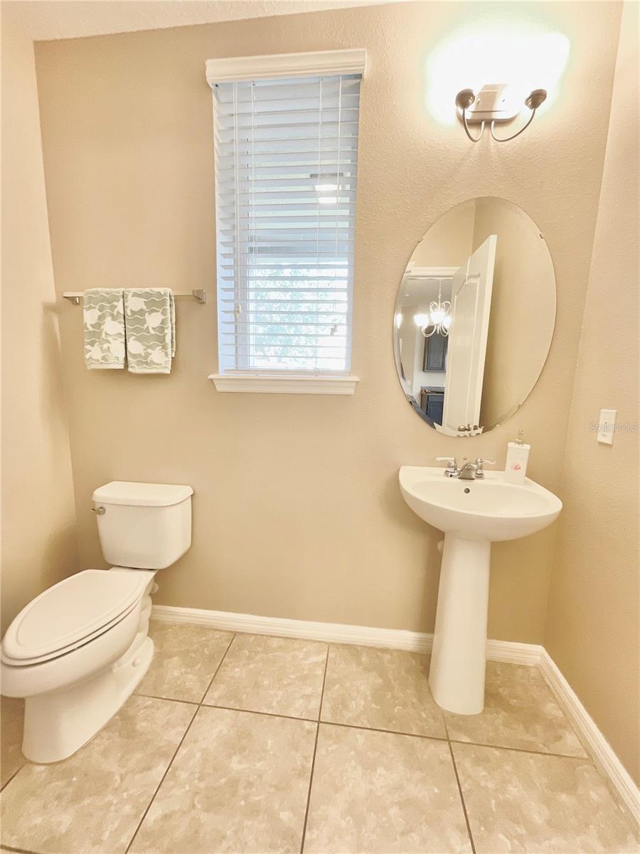 Image 10 of 41 For 1611 Mohegan Boulevard