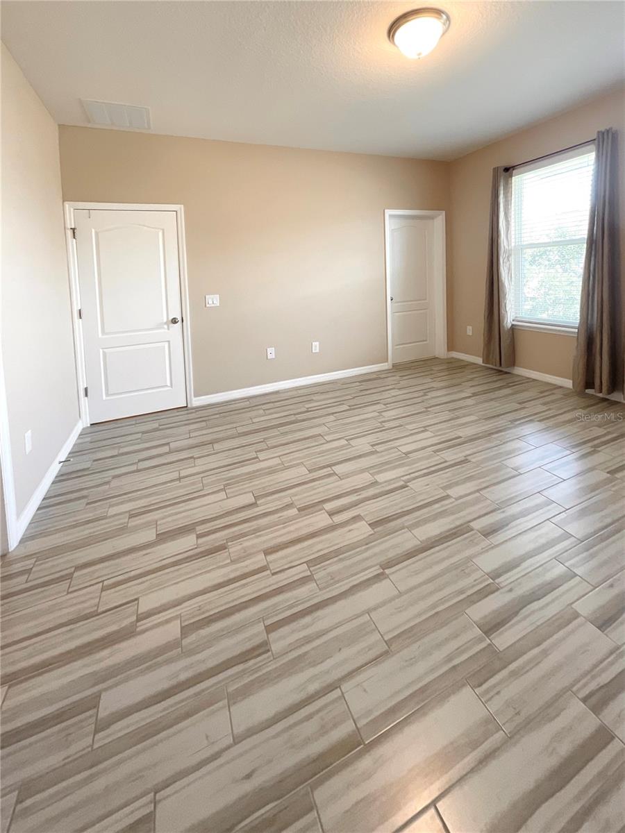 Image 17 of 41 For 1611 Mohegan Boulevard