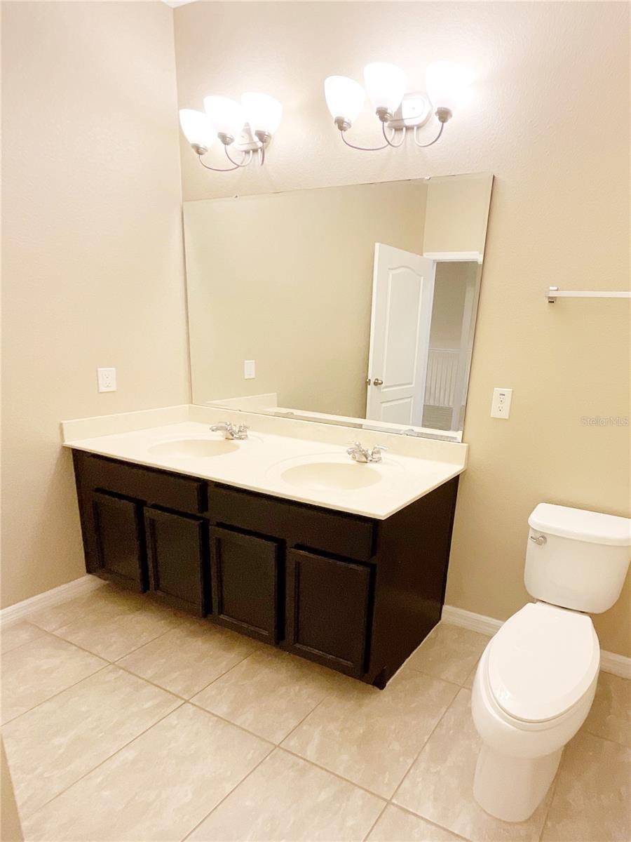 Image 28 of 41 For 1611 Mohegan Boulevard