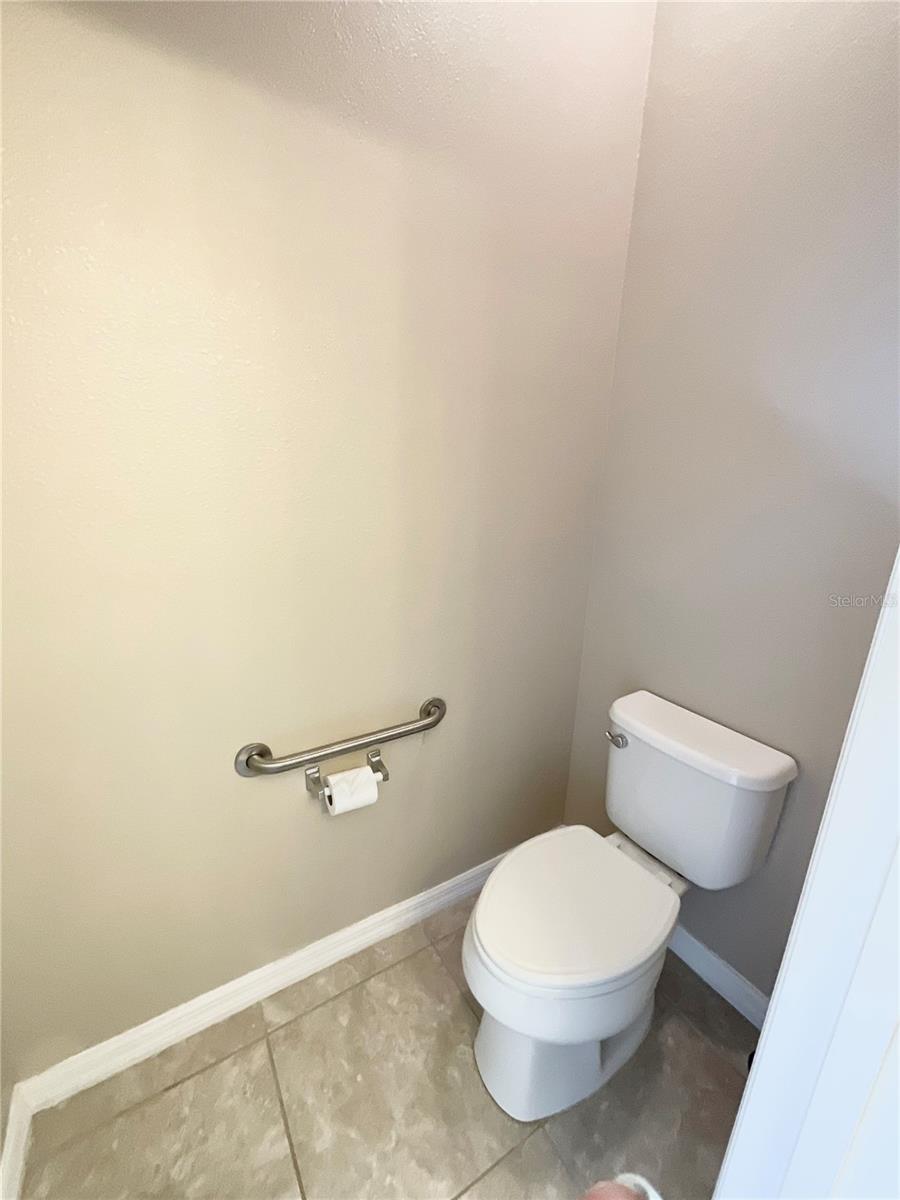 Image 29 of 41 For 1611 Mohegan Boulevard