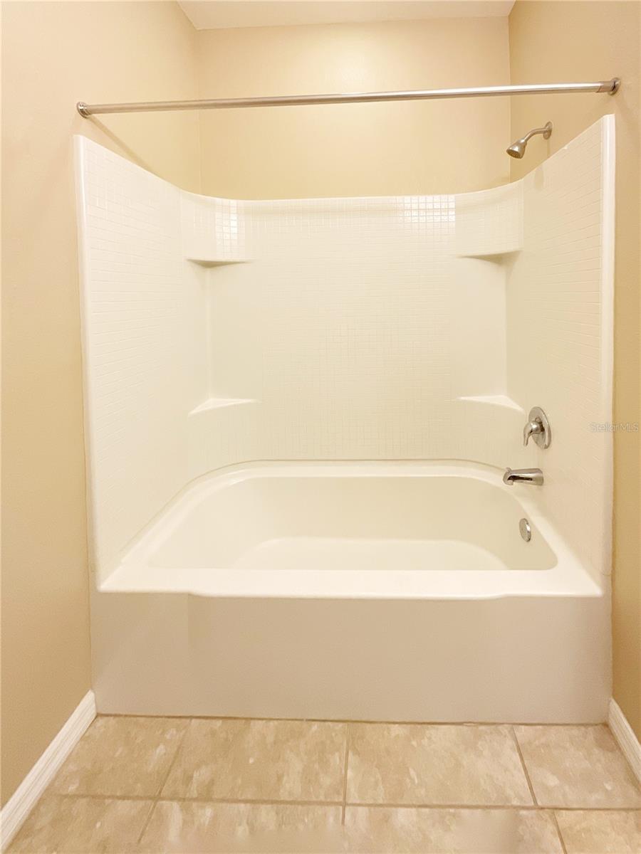 Image 30 of 41 For 1611 Mohegan Boulevard