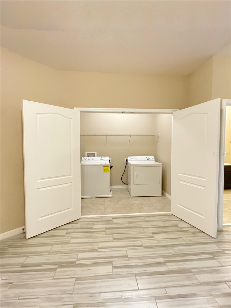 Image 35 of 41 For 1611 Mohegan Boulevard