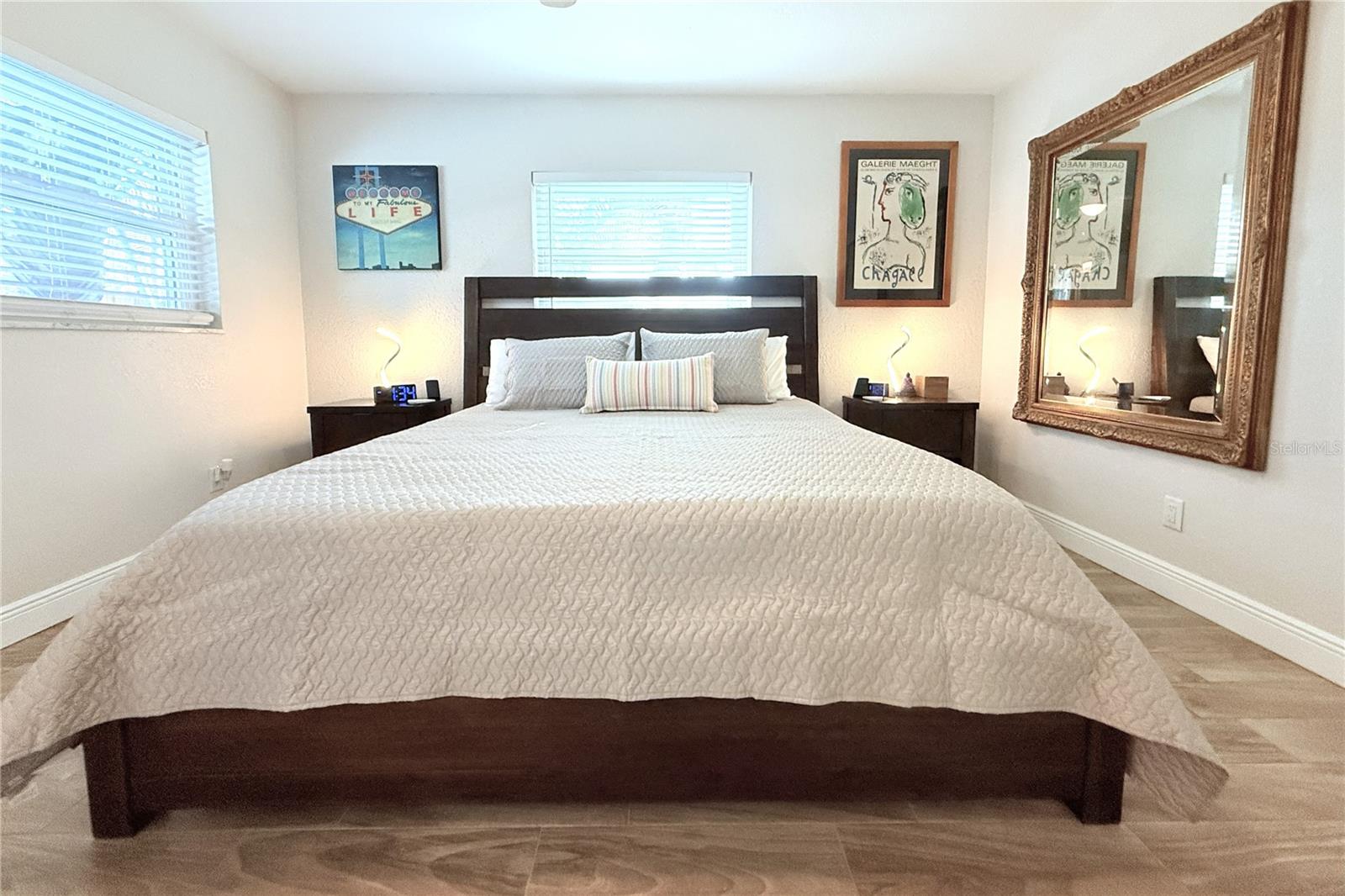 Listing photo id 26 for 3201 45th Street N