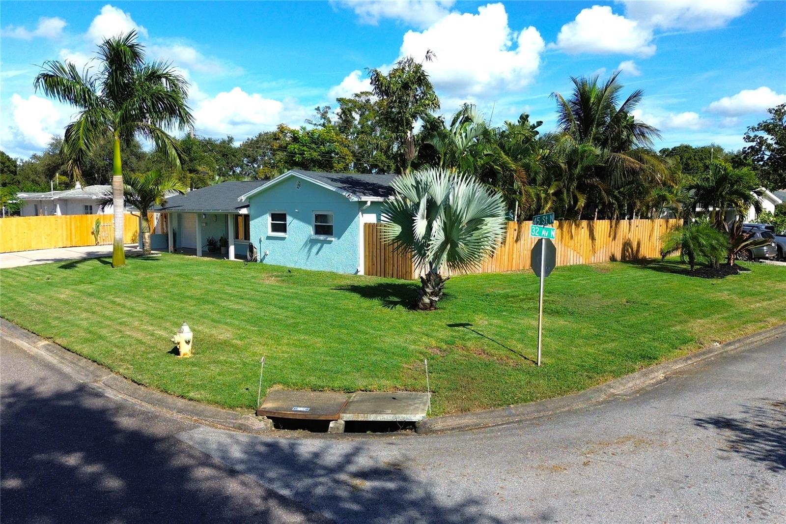 Listing photo id 1 for 3201 45th Street N