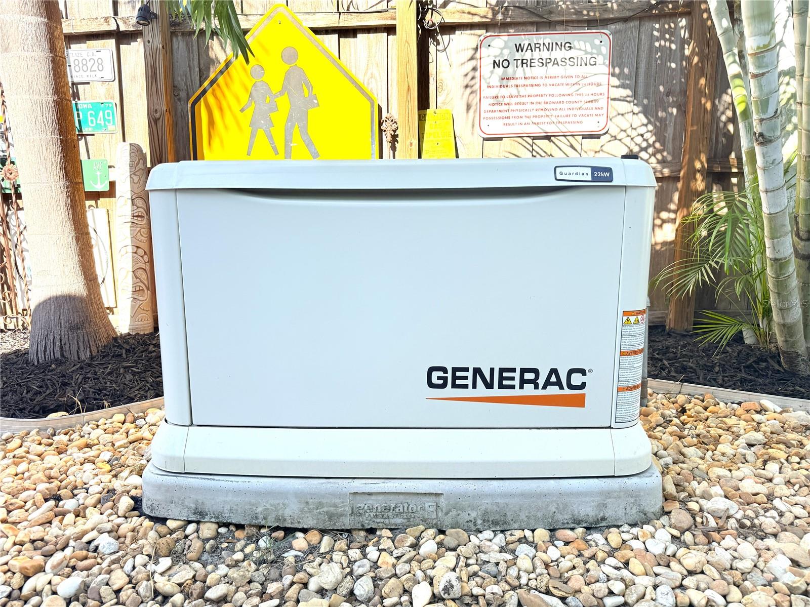 Listing photo id 59 for 3201 45th Street N