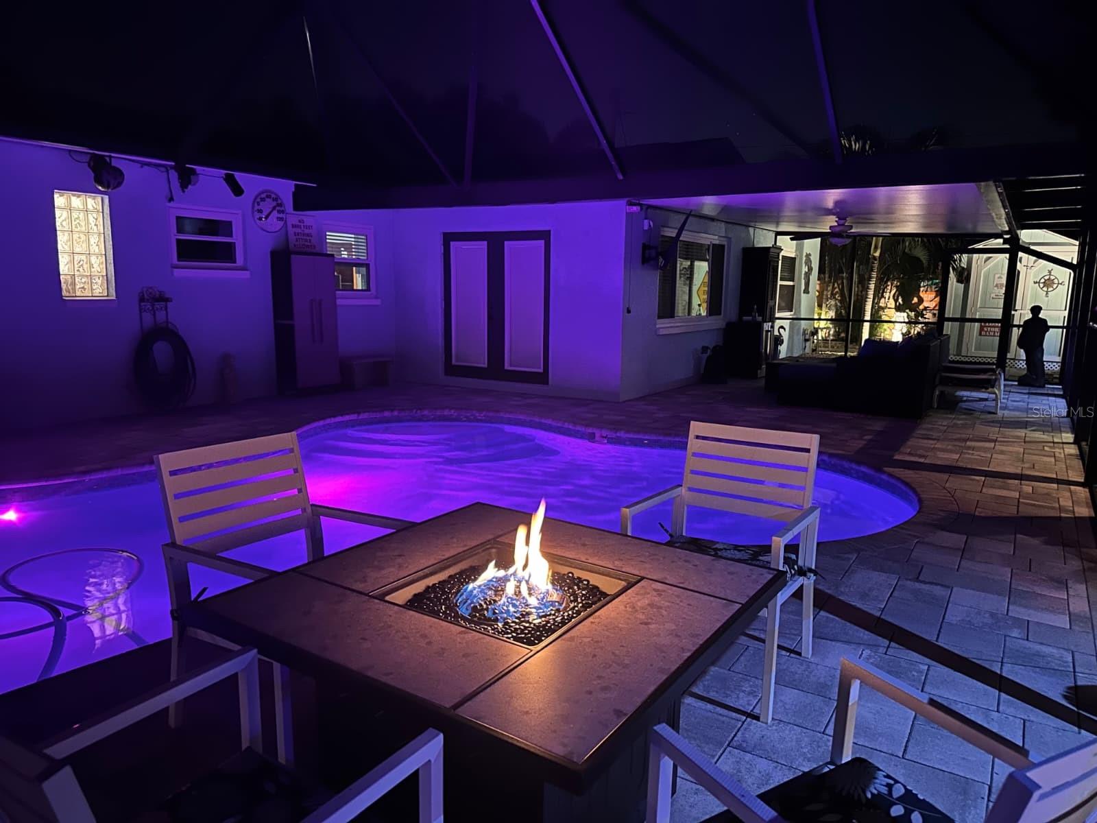 Listing photo id 63 for 3201 45th Street N