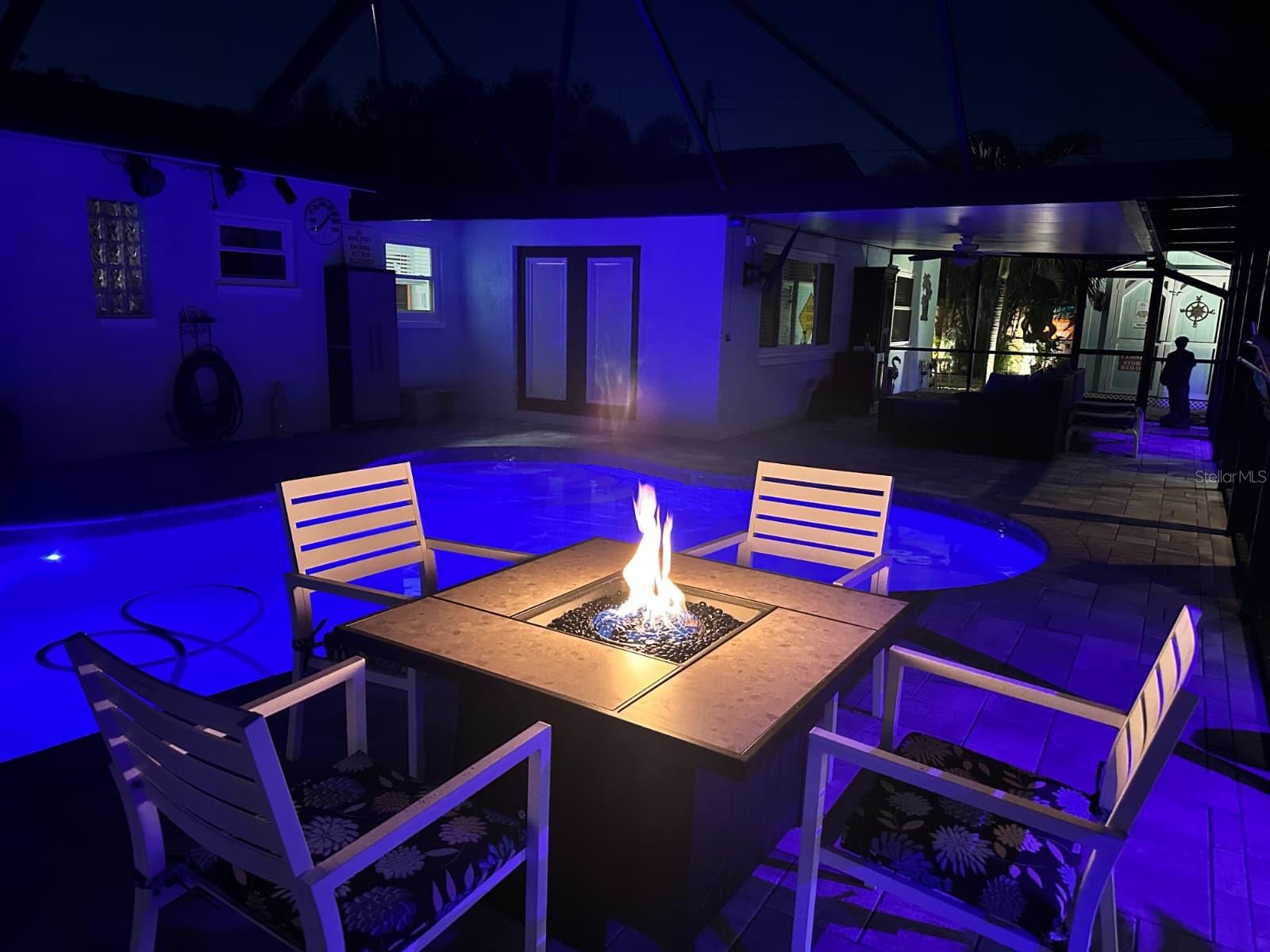 Listing photo id 64 for 3201 45th Street N