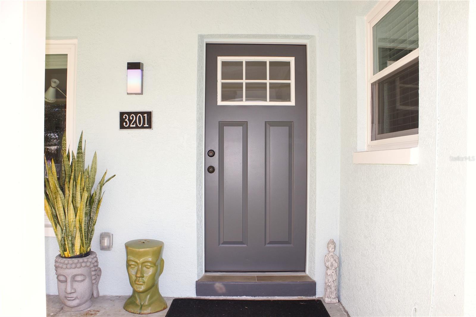 Listing photo id 6 for 3201 45th Street N