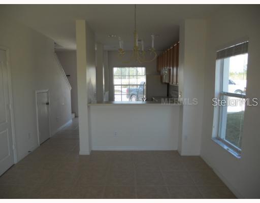 Image 6 of 11 For 10982 Savannah Wood Drive 156