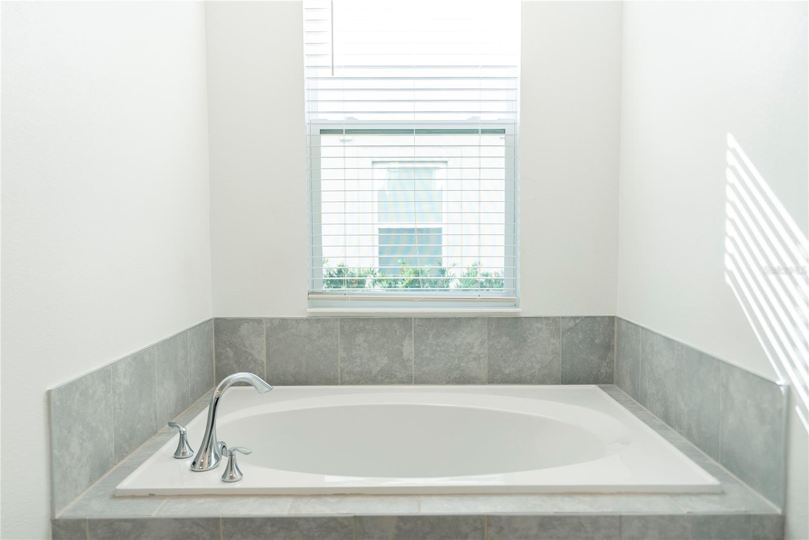 Image 33 of 35 For 8871 Cabot Cliffs Drive 102