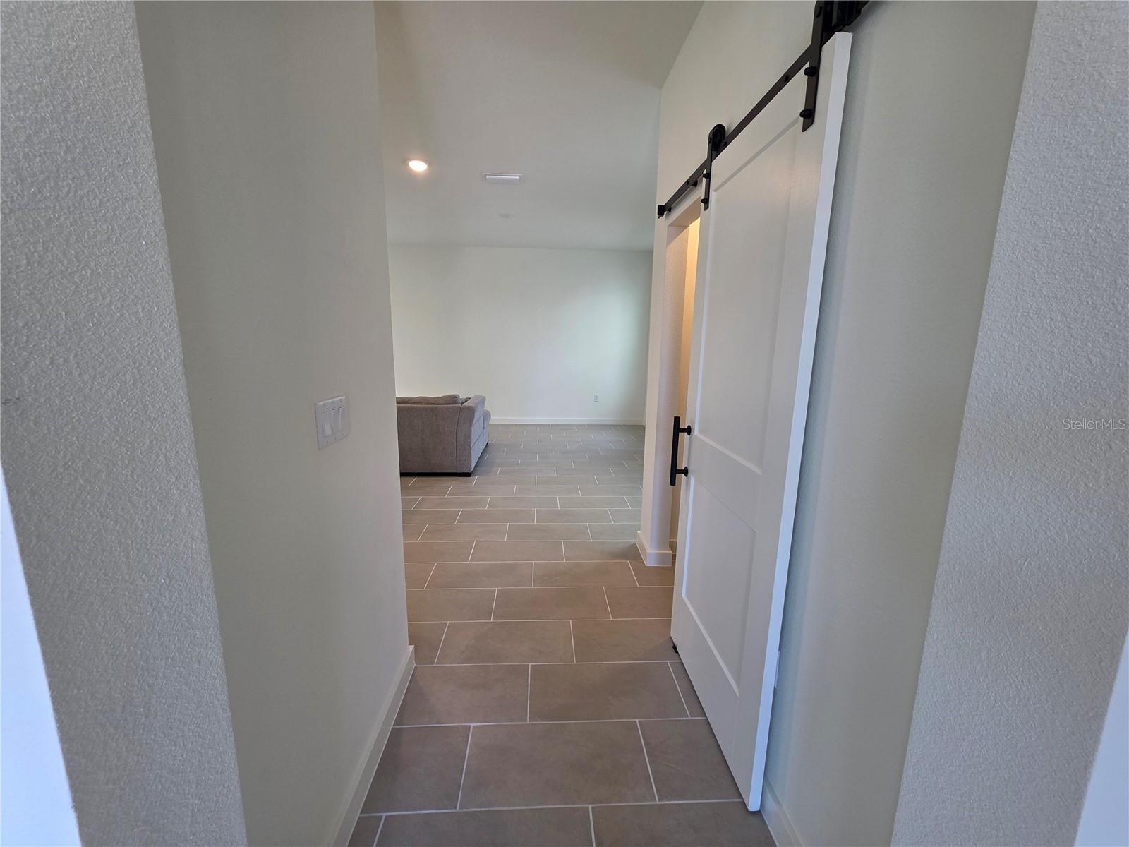 Image 7 of 17 For 2047 Iorio Street