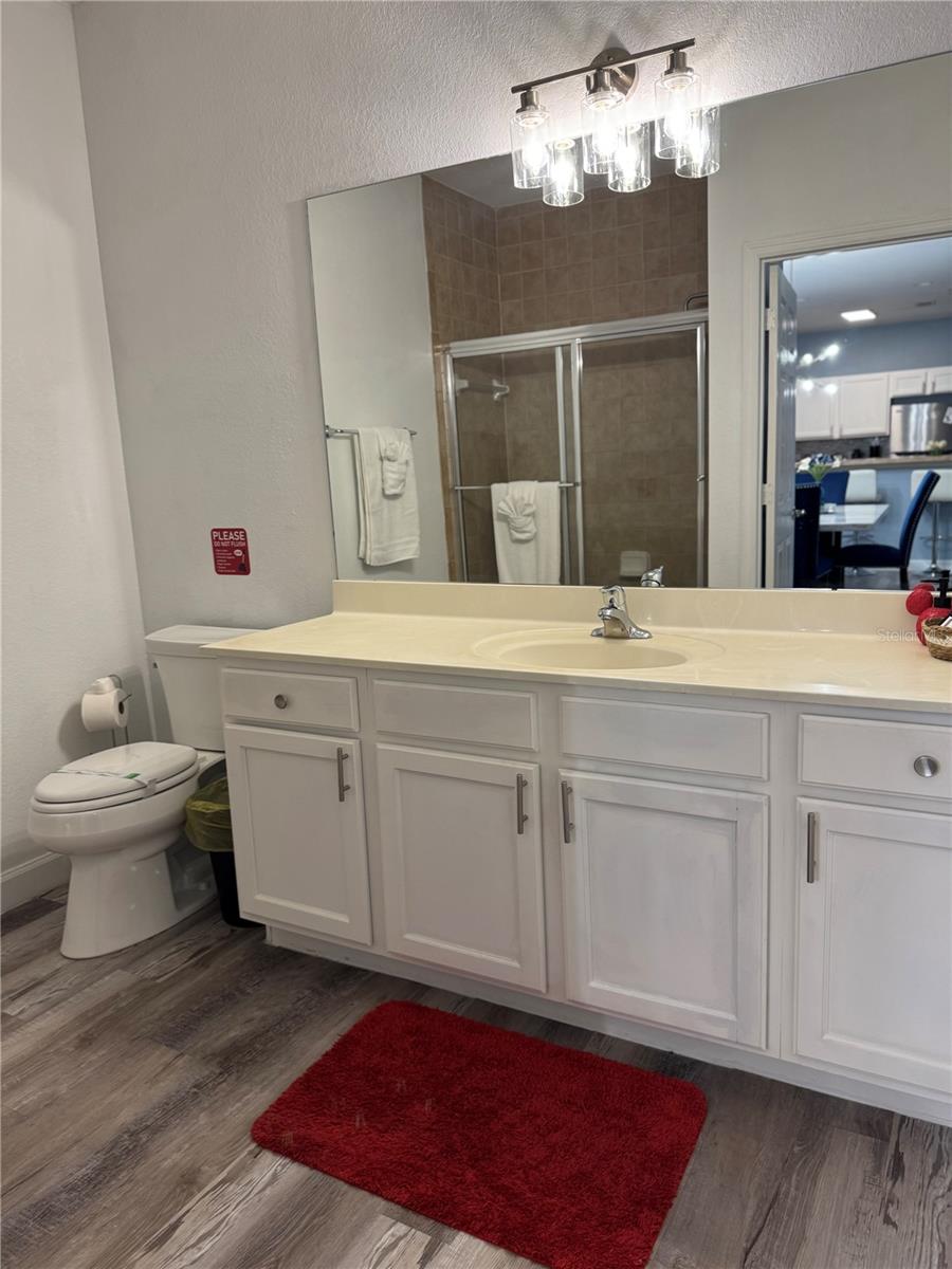 Image 13 of 19 For 3175 Feltrim Place 402