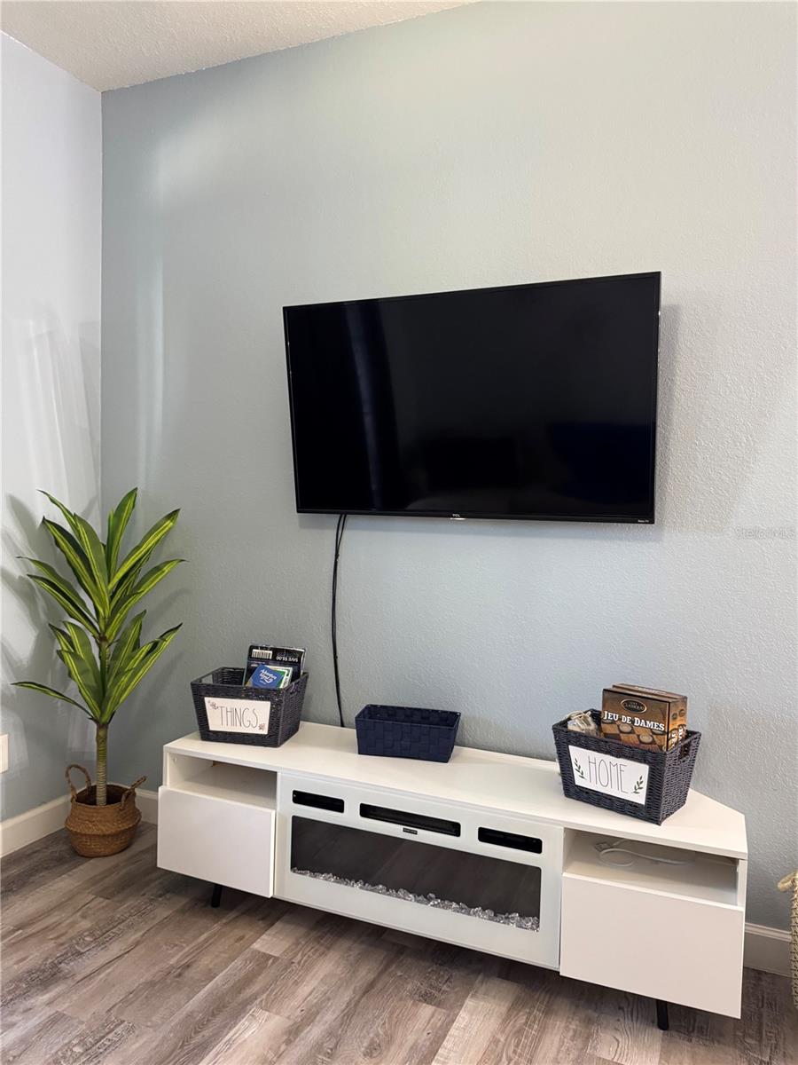 Image 8 of 19 For 3175 Feltrim Place 402