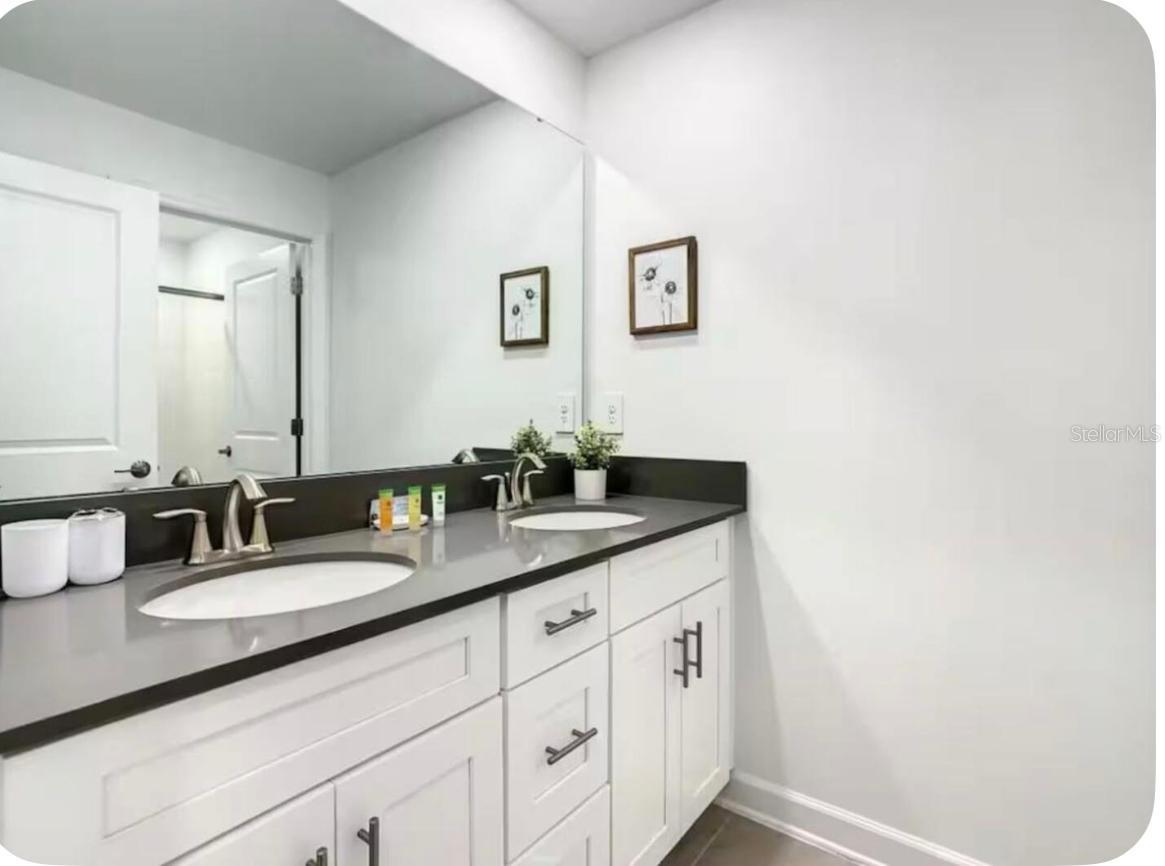 Image 22 of 33 For 4479 Scene Lane