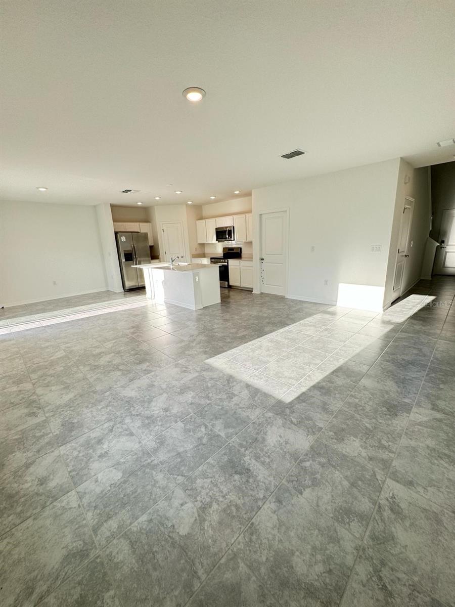 Image 11 of 27 For 724 Reggie Road