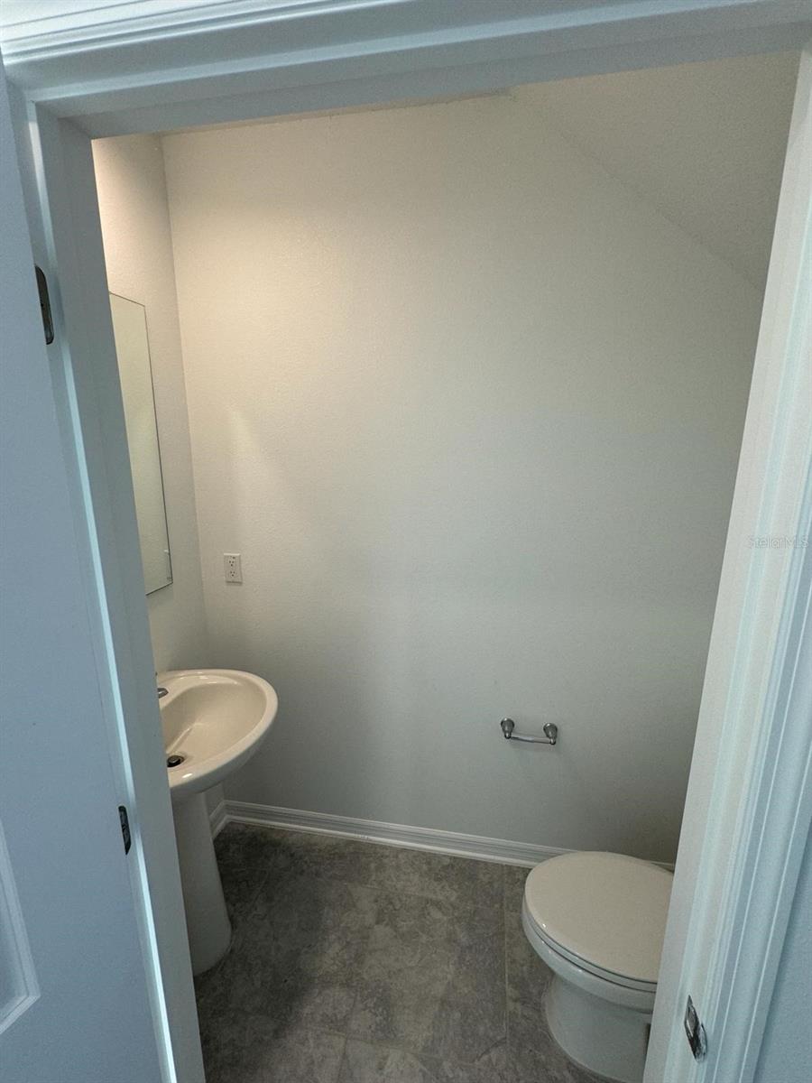 Image 25 of 27 For 724 Reggie Road