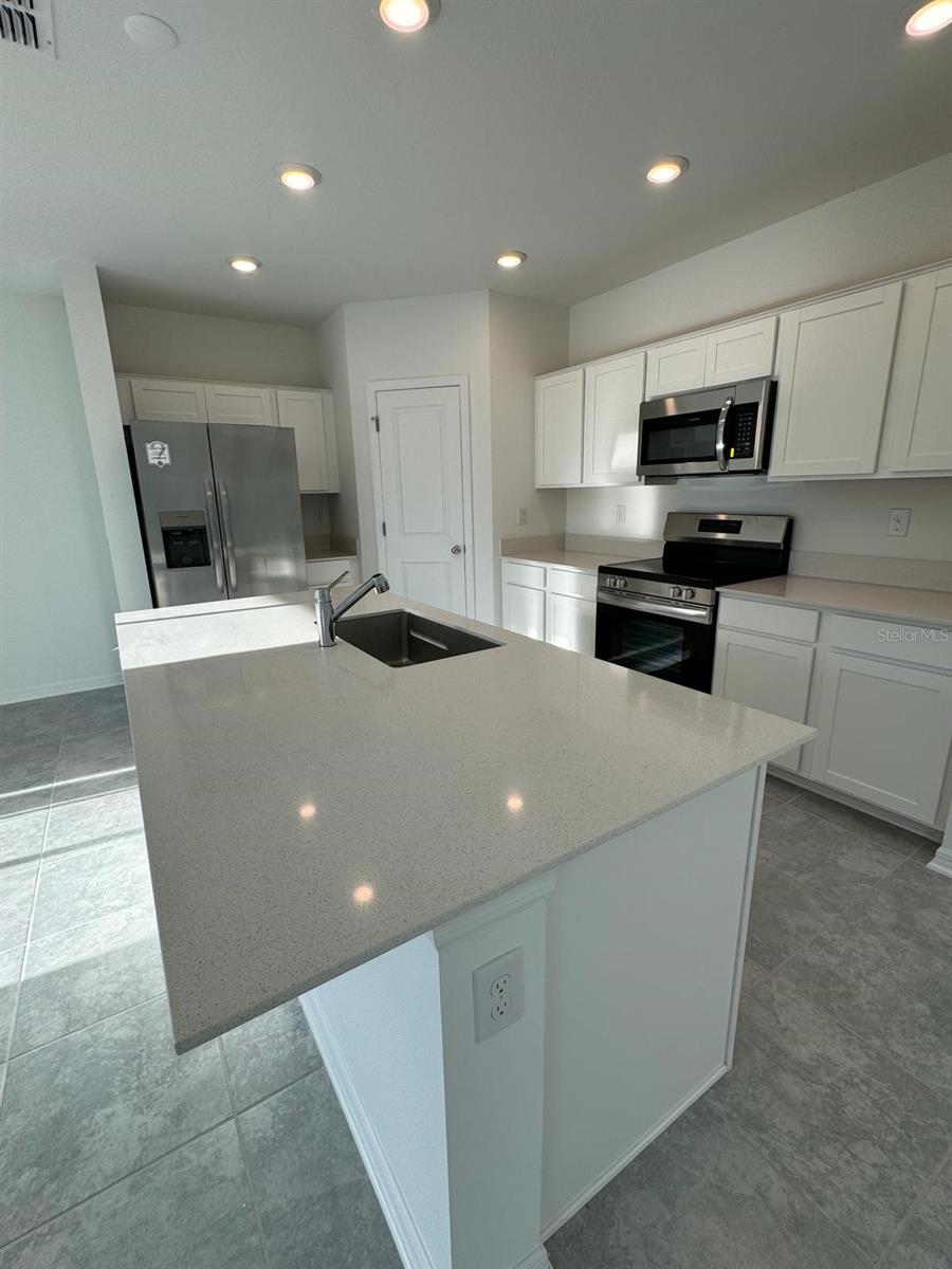 Image 4 of 27 For 724 Reggie Road