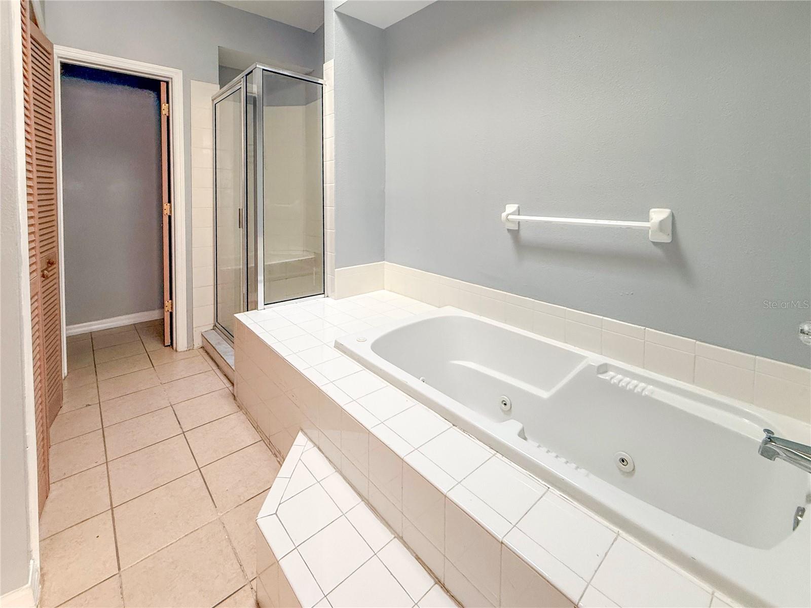 Image 10 of 21 For 515 Orchid Drive A