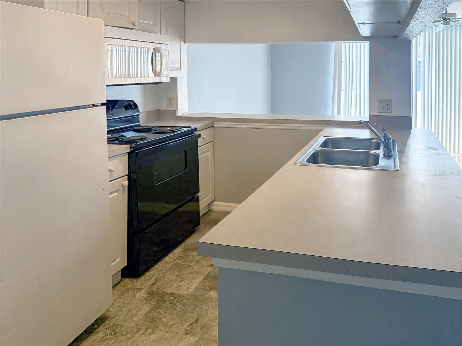 Image 2 of 21 For 515 Orchid Drive A