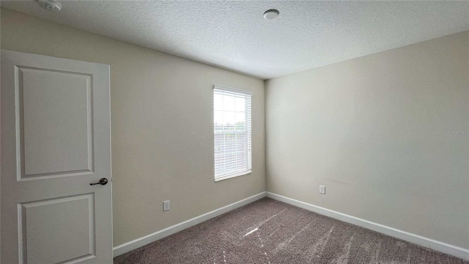 Image 12 of 49 For 15079 Evergreen Oak Loop