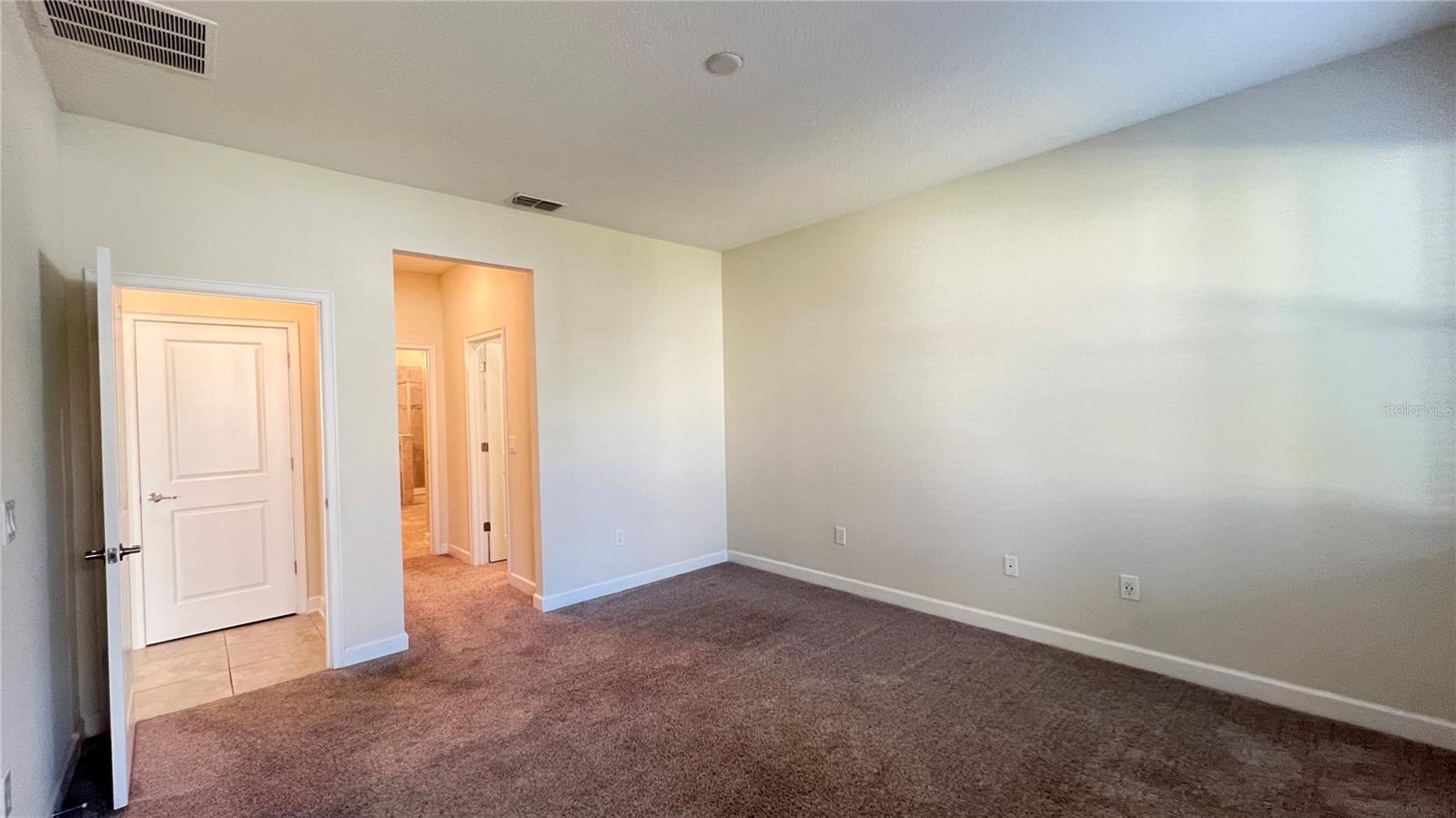 Image 25 of 49 For 15079 Evergreen Oak Loop