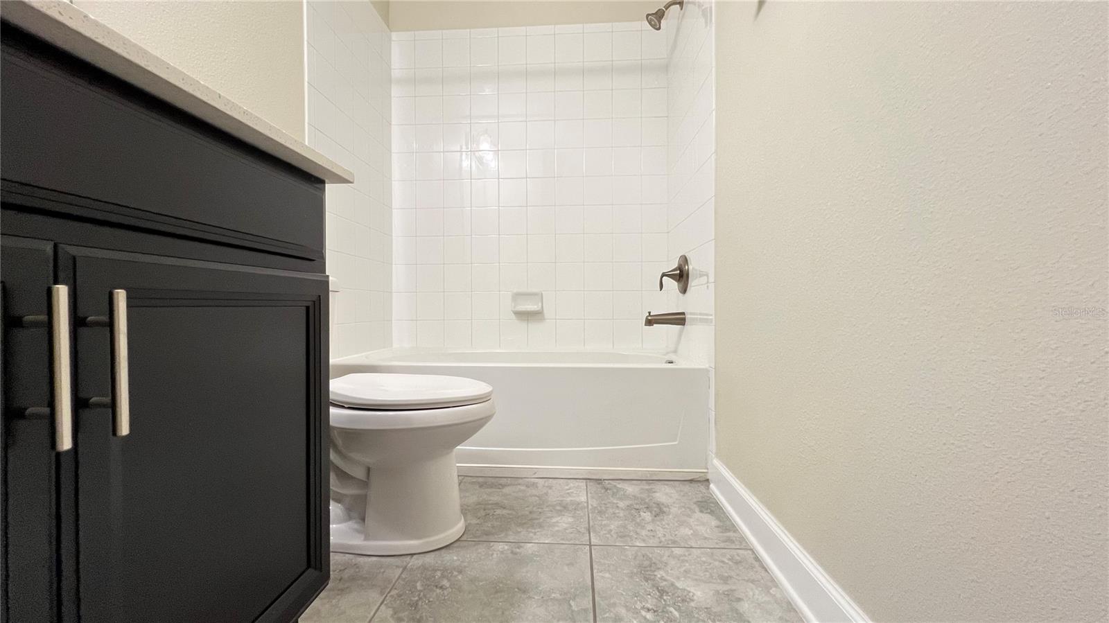 Image 5 of 49 For 15079 Evergreen Oak Loop