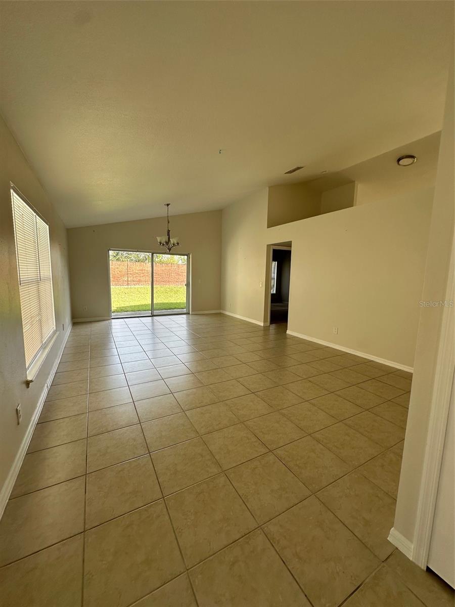 Image 6 of 22 For 2112 Mallard Creek Circle