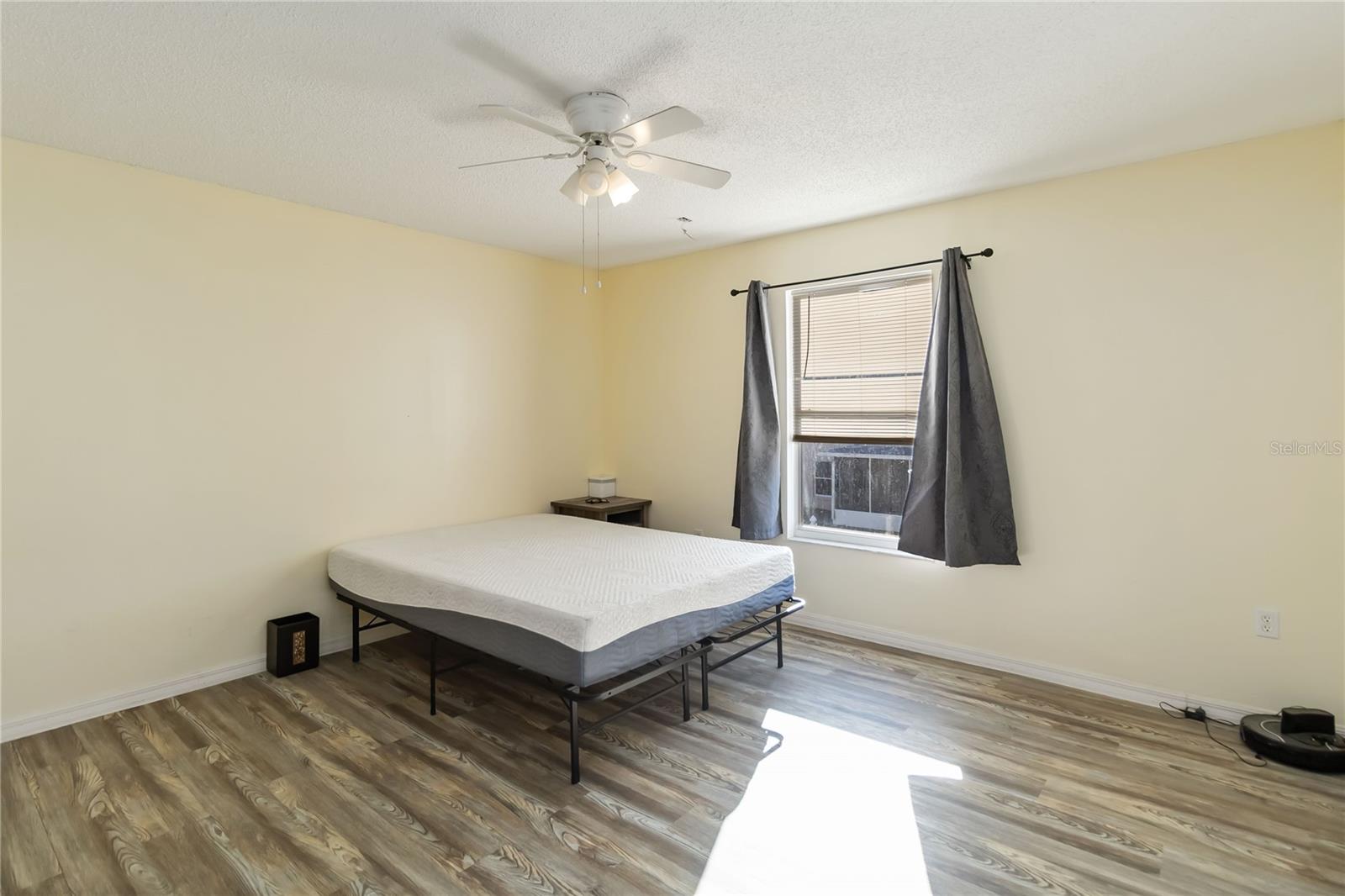 Image 16 of 30 For 129 Mediterranean Court