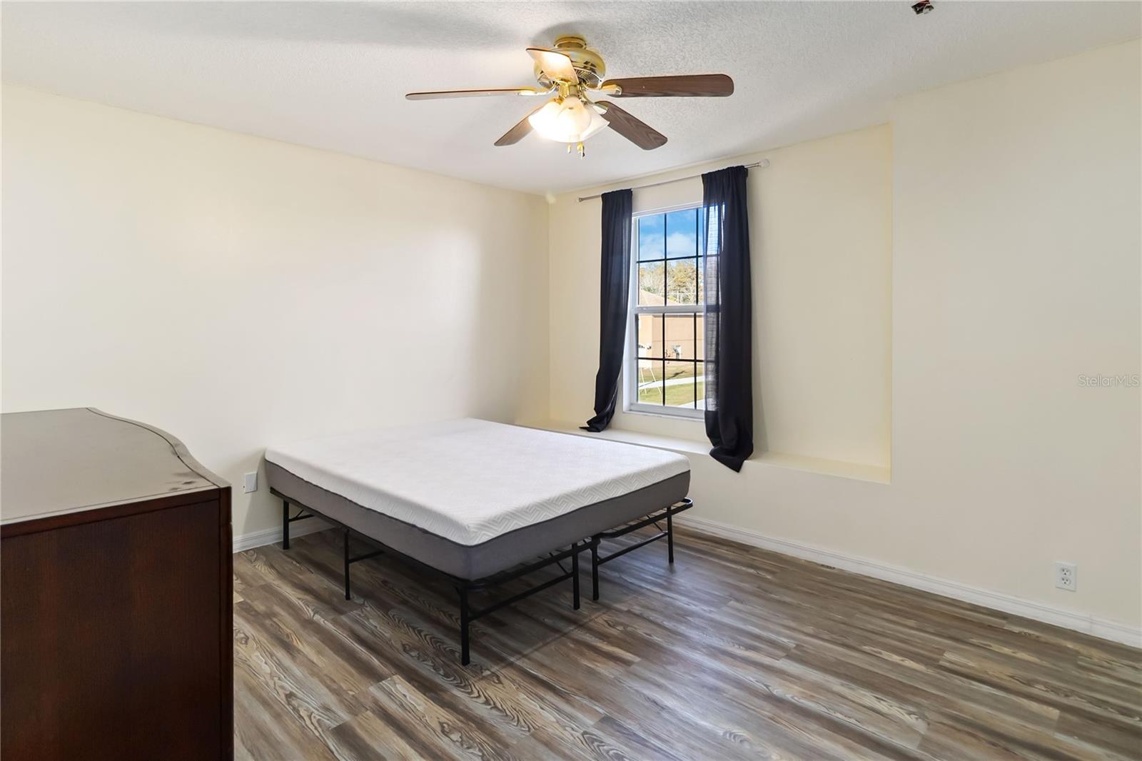 Image 21 of 30 For 129 Mediterranean Court