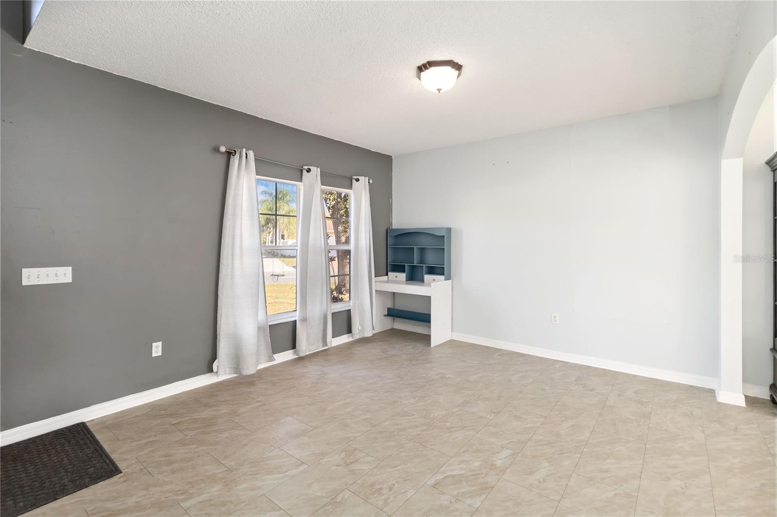 Image 5 of 30 For 129 Mediterranean Court