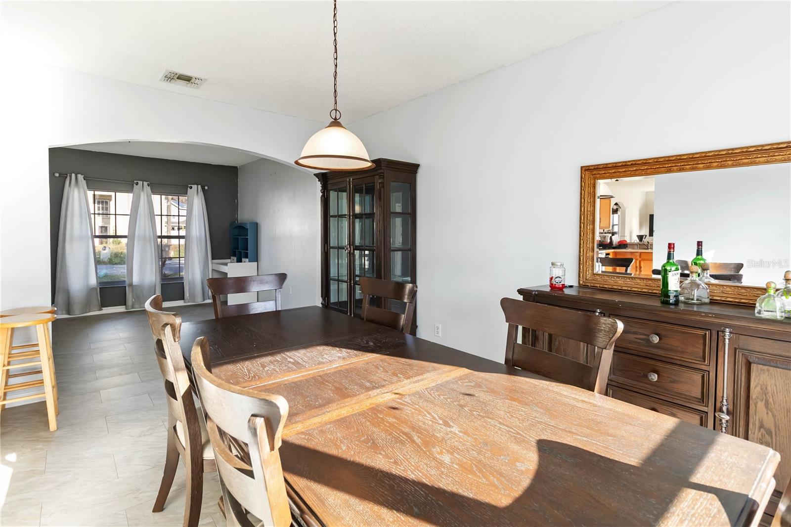 Image 7 of 30 For 129 Mediterranean Court