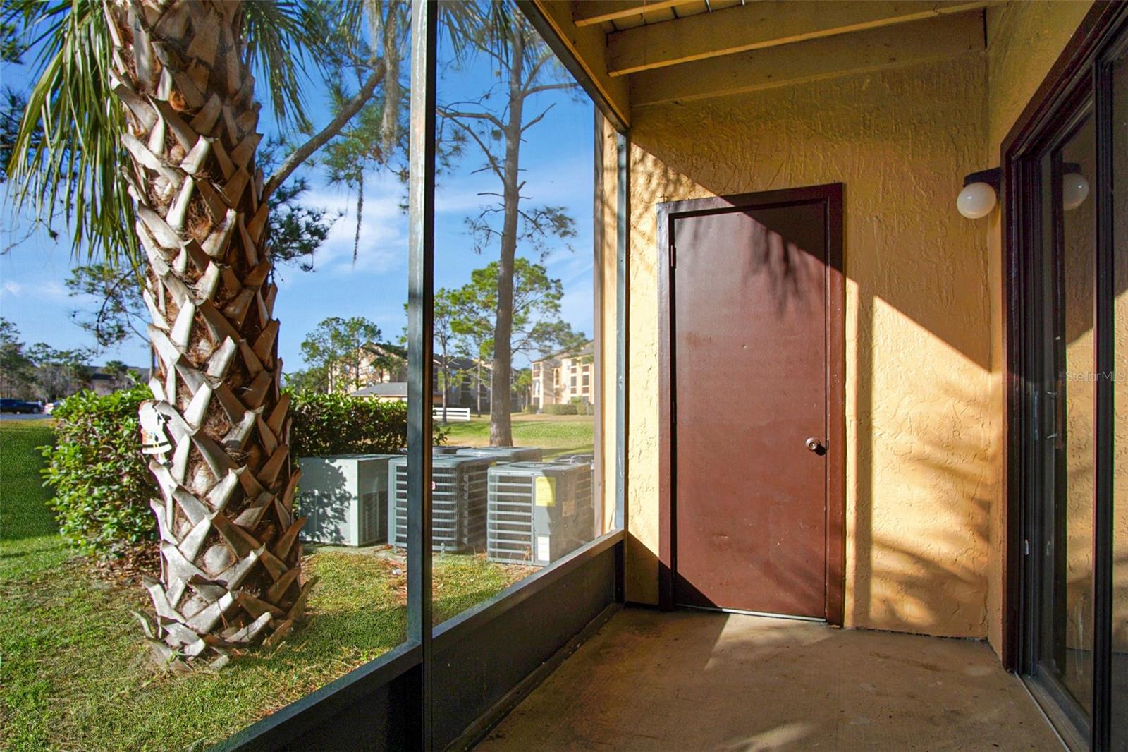 Image 11 of 17 For 2202 Cascades Boulevard 104