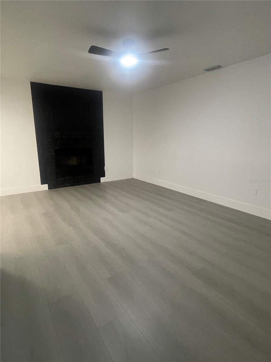 Image 3 of 13 For 2206 Bonanza Avenue