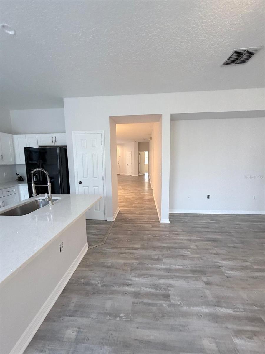 Image 14 of 25 For 174 Sand Ridge Drive