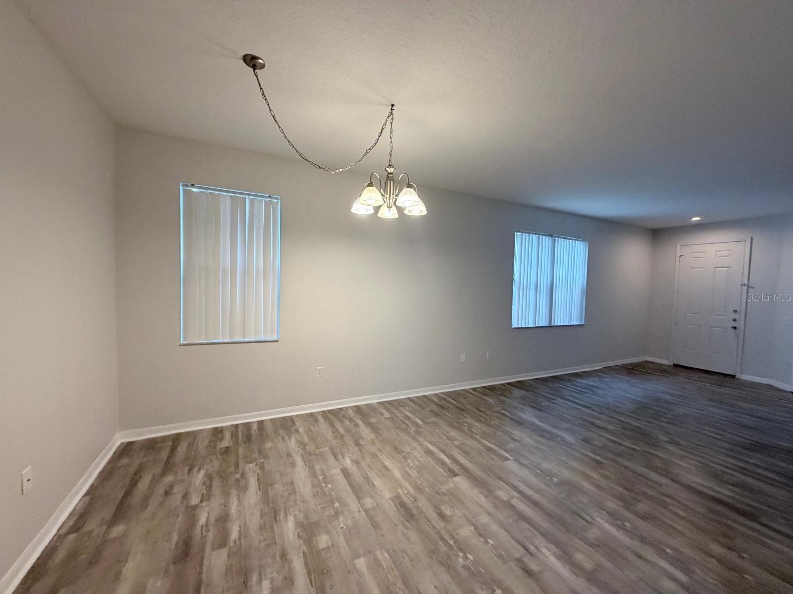 Image 18 of 25 For 174 Sand Ridge Drive