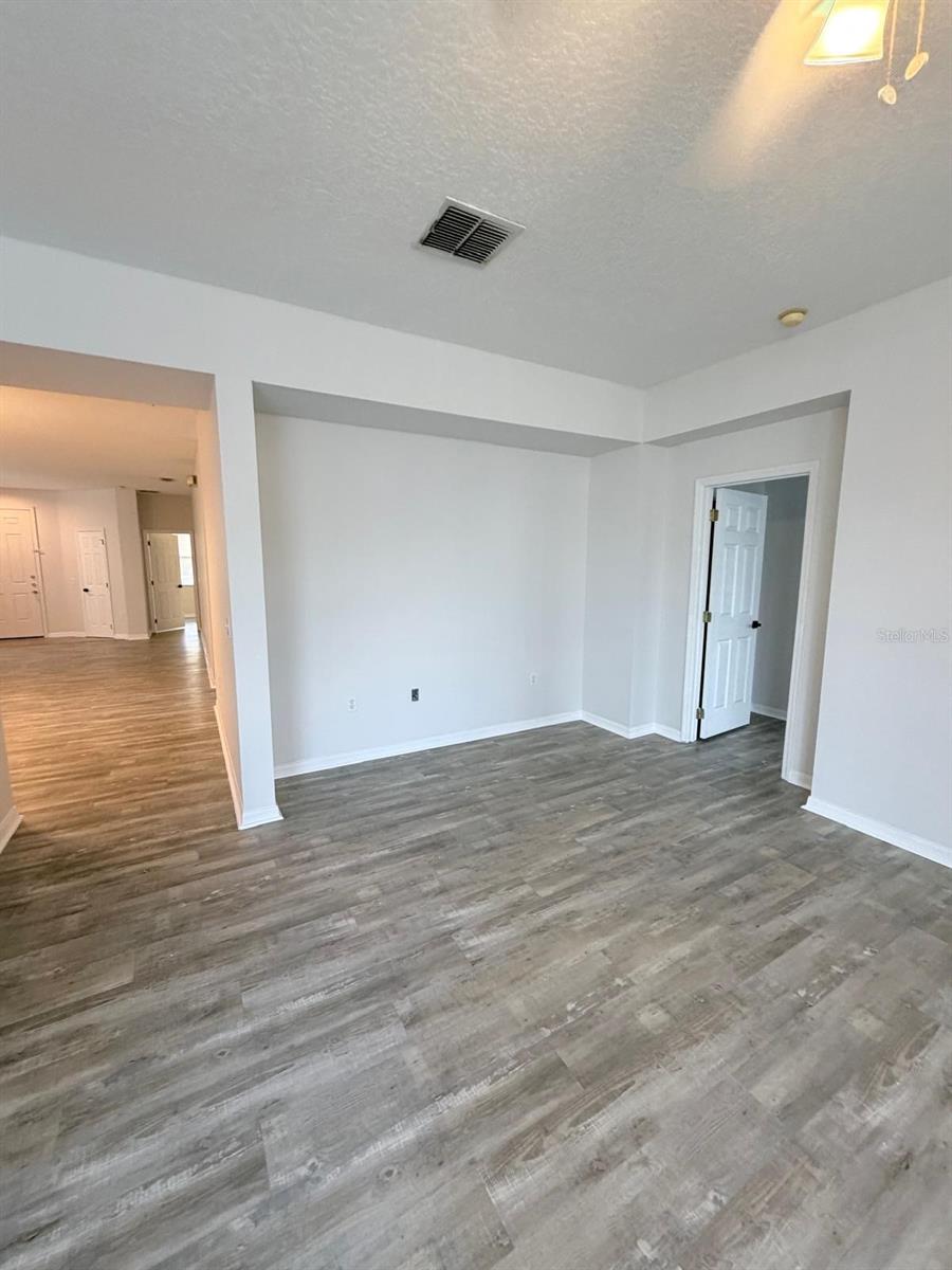 Image 3 of 25 For 174 Sand Ridge Drive