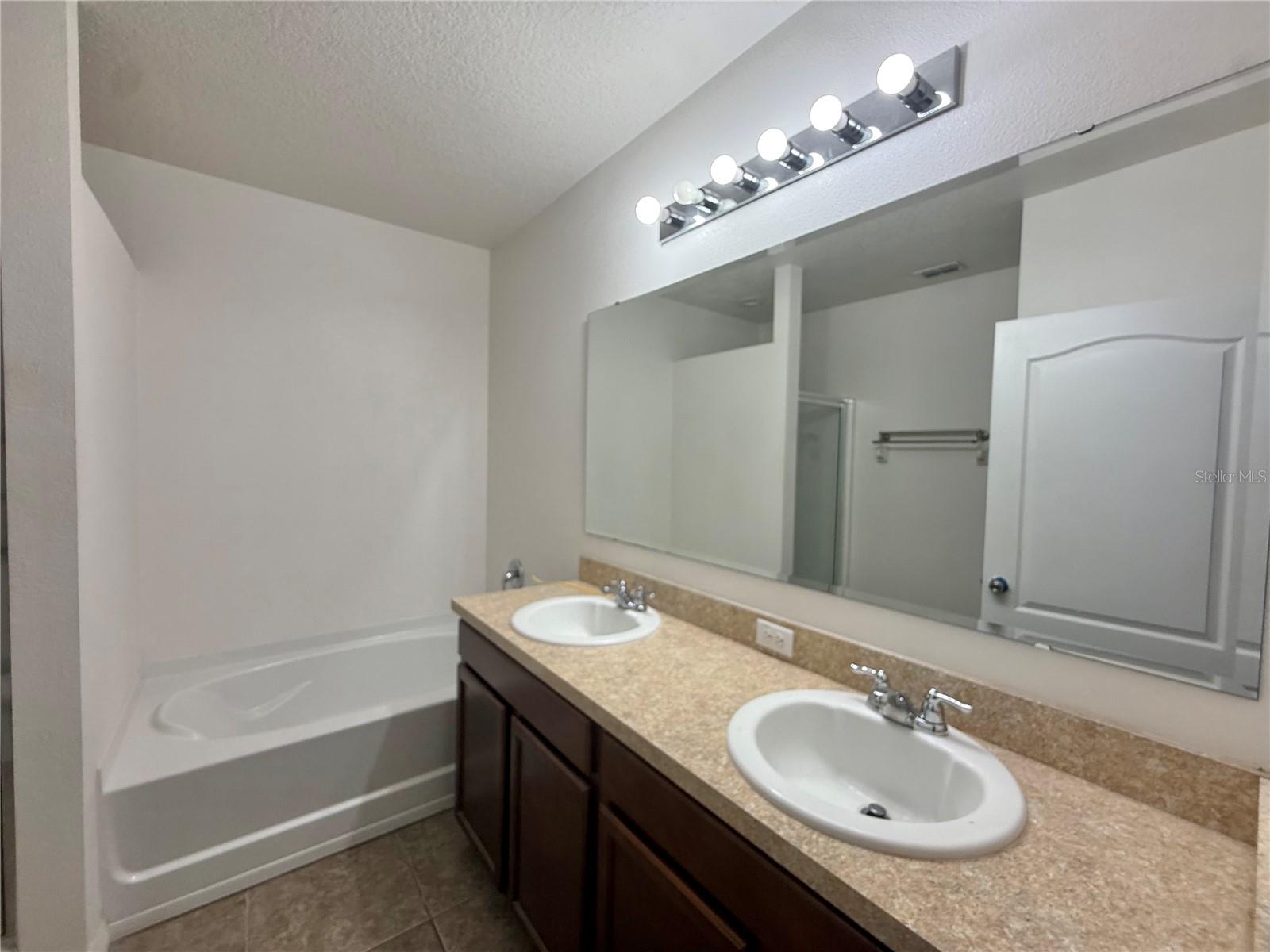 Image 15 of 35 For 1891 Patriot Way