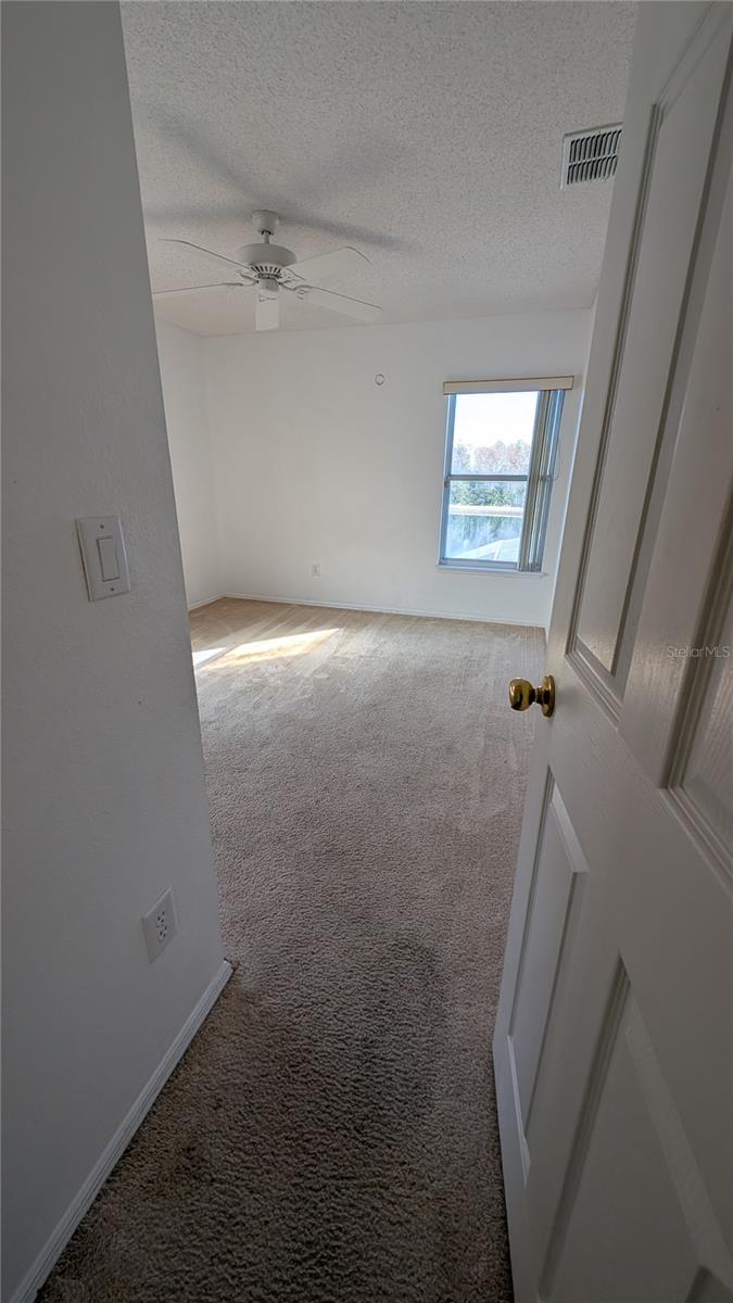 Image 15 of 42 For 840 Lake Biscayne Way