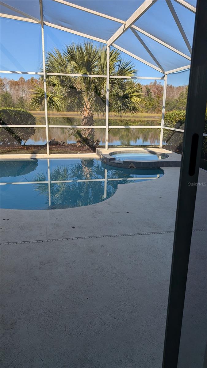 Image 35 of 42 For 840 Lake Biscayne Way