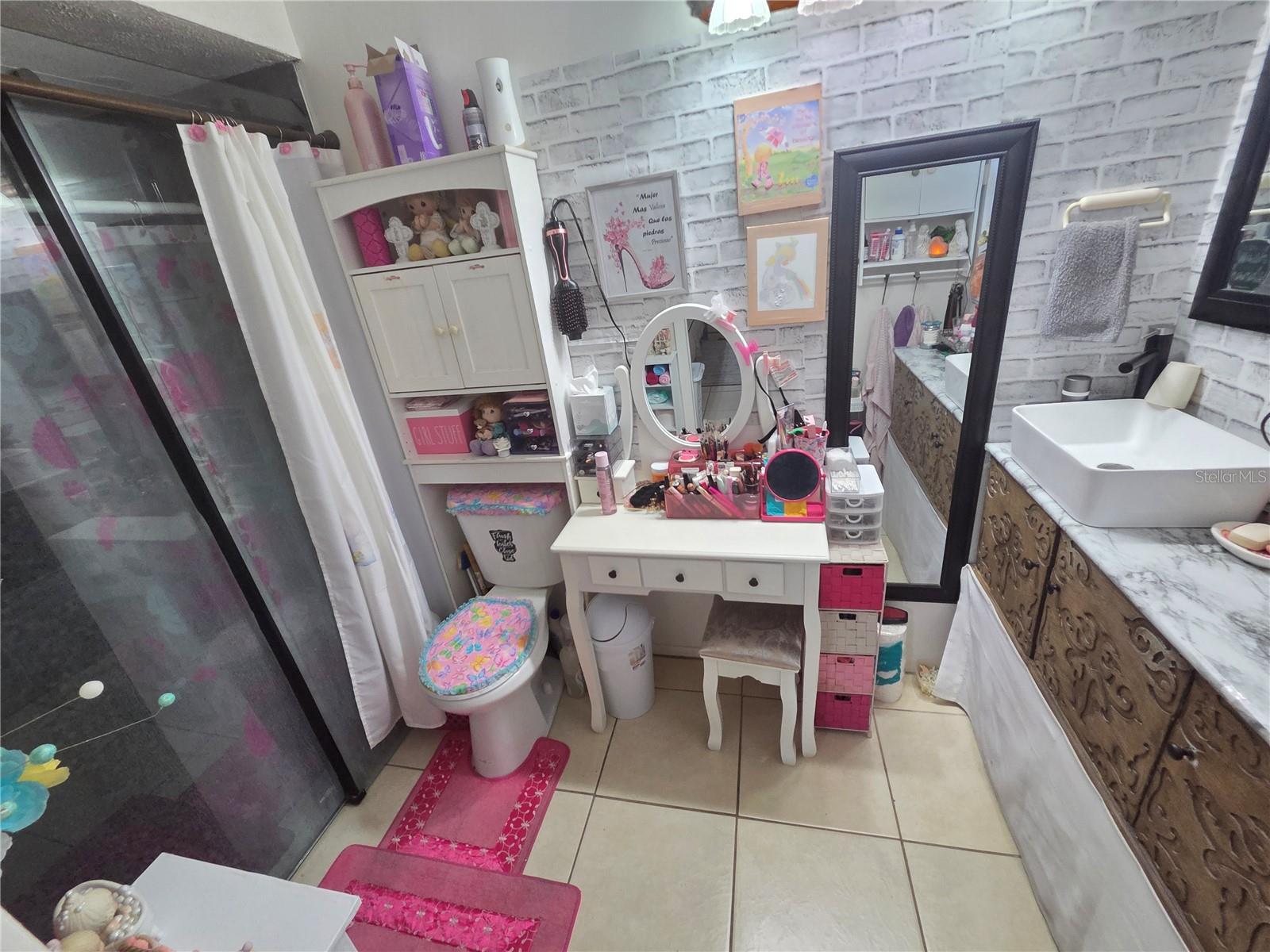 Image 10 of 30 For 101 Cedarwood Circle