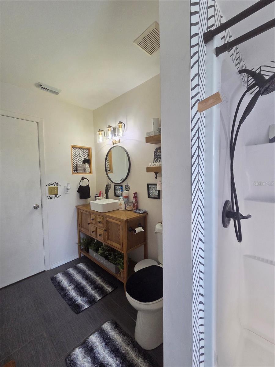 Image 17 of 30 For 101 Cedarwood Circle