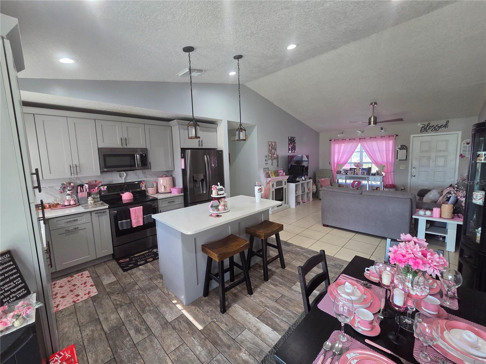 Image 4 of 30 For 101 Cedarwood Circle