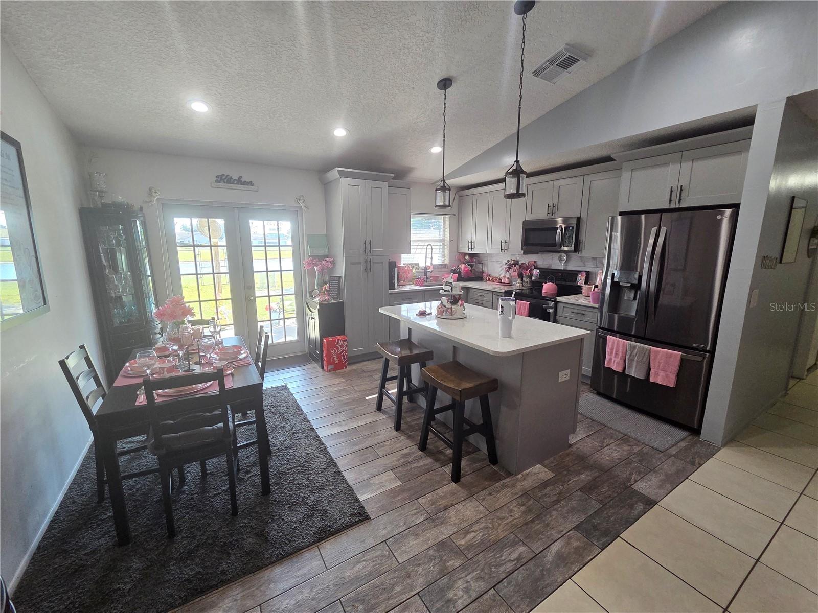 Image 6 of 30 For 101 Cedarwood Circle