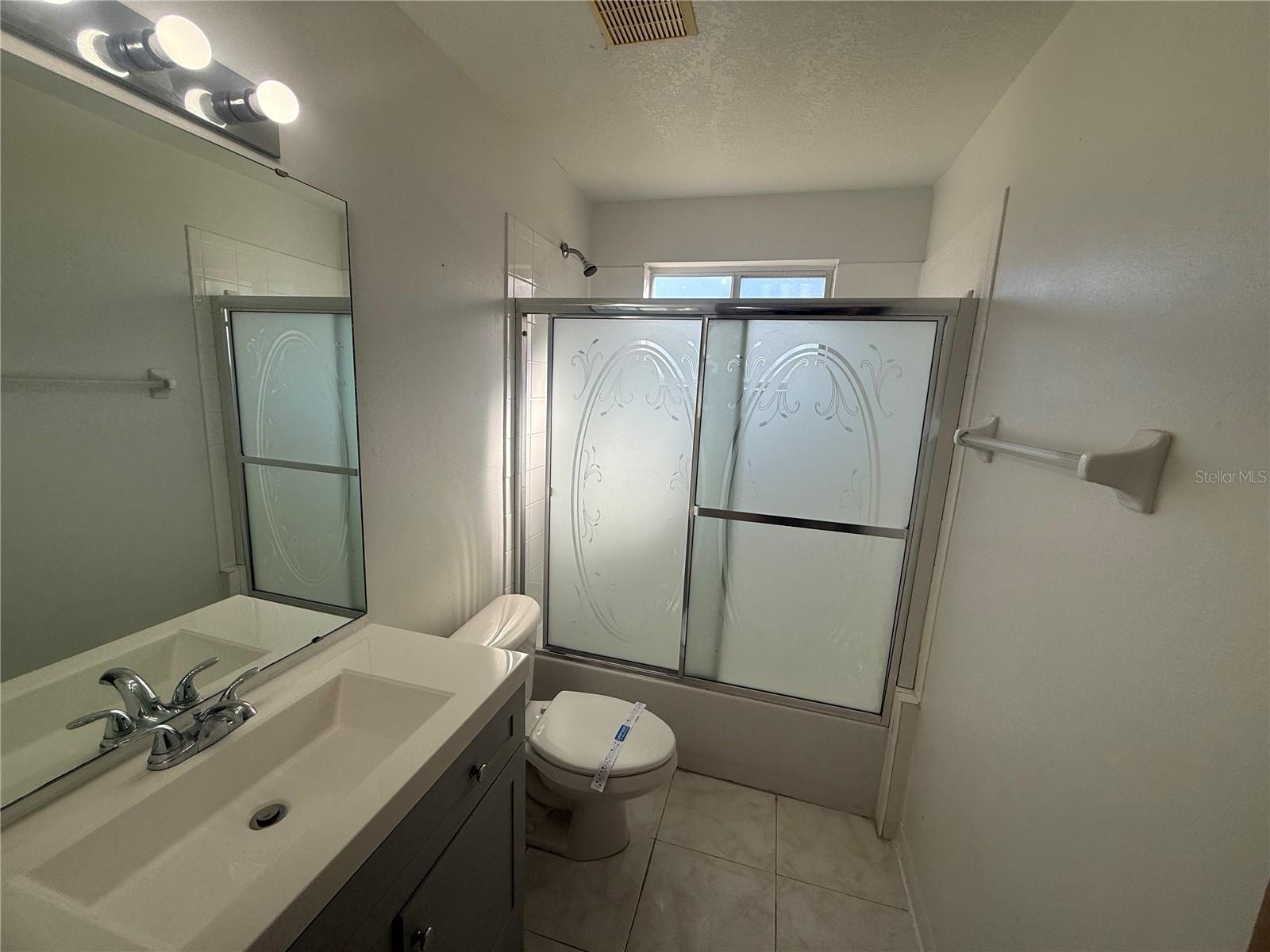 Image 12 of 20 For 8722 Rain Forest Place A