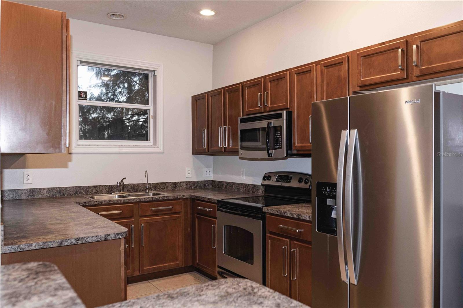 Image 6 of 26 For 3039 Rodrick Circle