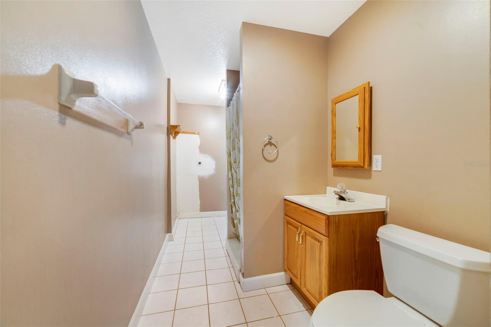 Image 12 of 21 For 3371 Earle Court