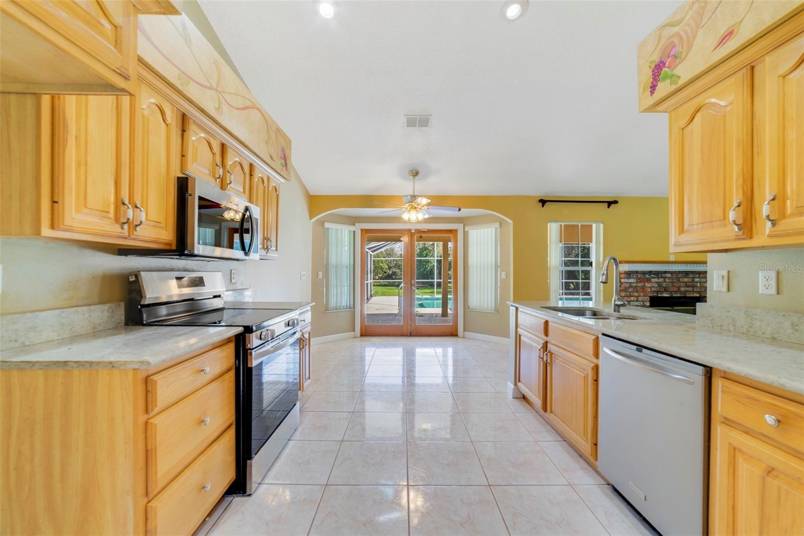 Image 7 of 21 For 3371 Earle Court